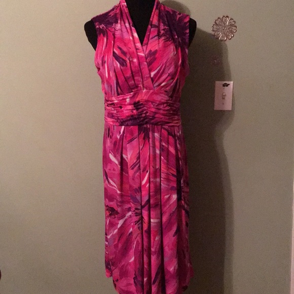 Studio I Dresses & Skirts - 💰$7 or 4 for $16💰 bright colored floral dress